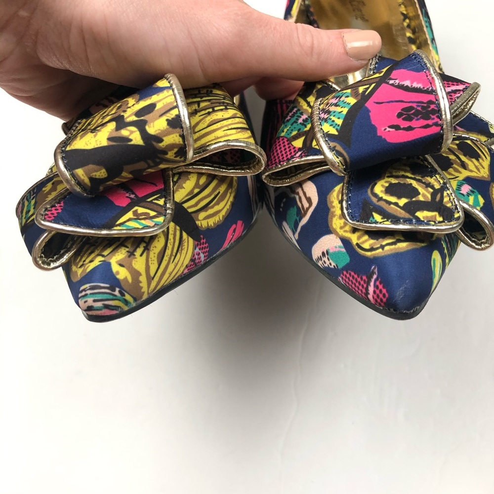 Floral Bow Pointed Toe Heels in Navy Multi - Picture 6 of 7